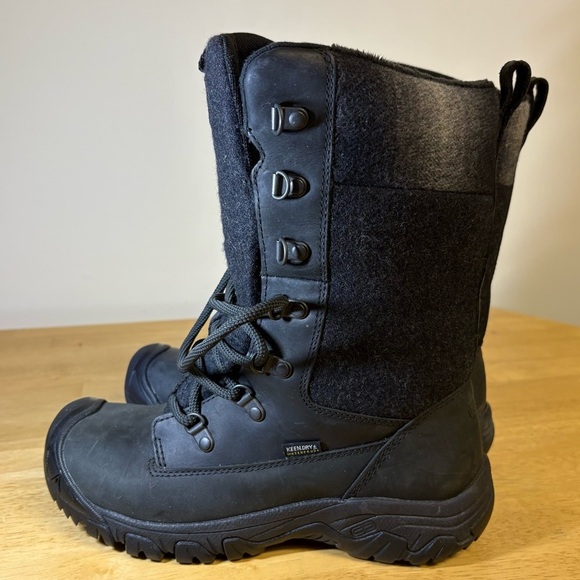 KEEN Women’s 7 Greta Tall Black Boots Leather Lace Up Warm Winter Waterproof New - Picture 4 of 10